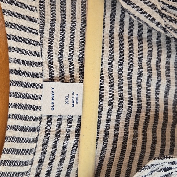 Old Navy | striped sleeveless button down top XXL - Picture 3 of 4